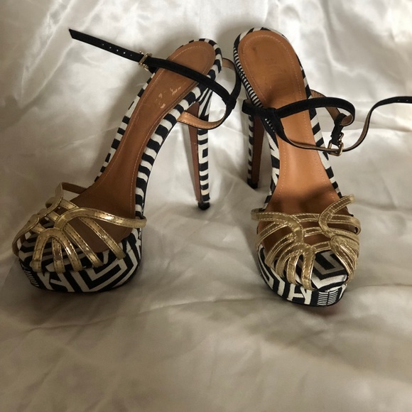 SCHUTZ | Shoes | Schutz Gold Black And White Platform | Poshmark
